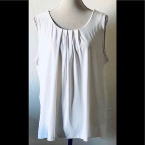 EUC Roz & Ali White Sleeveless Top  Plus 2X